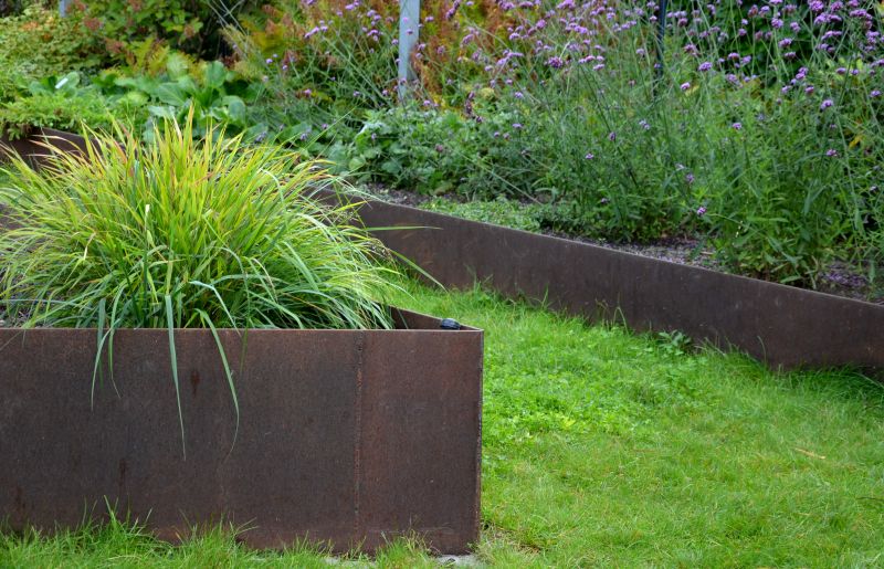 Metal Lawn Edging Installation