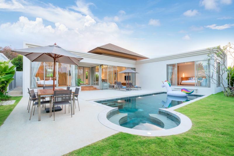 Pool Deck Landscaping