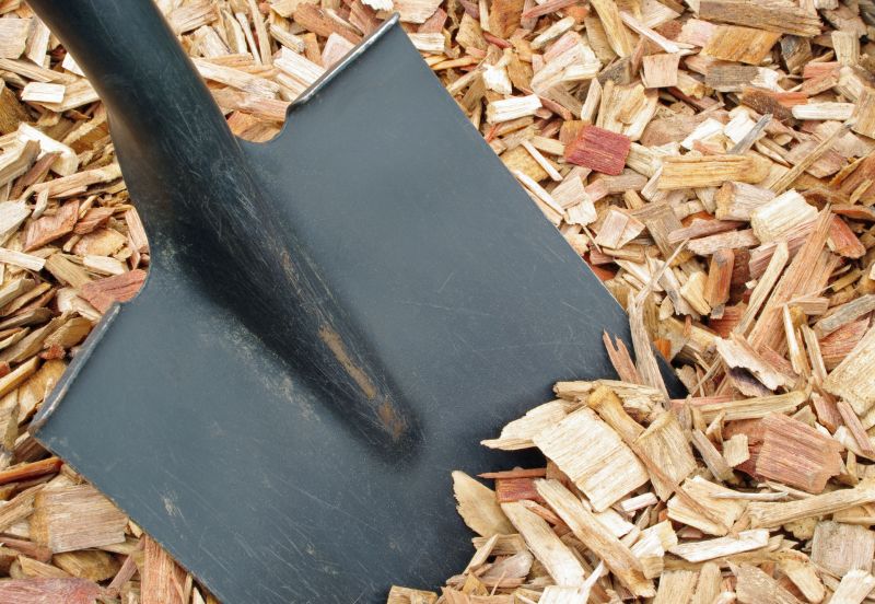 Shredded Mulch Installation