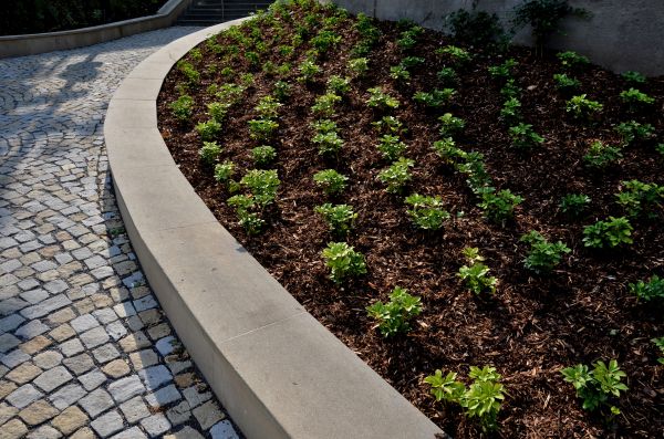 Commercial Mulching in Eden Prairie